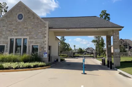 What we do / Image of Oscar Mike Security LLC:Hoas - Business